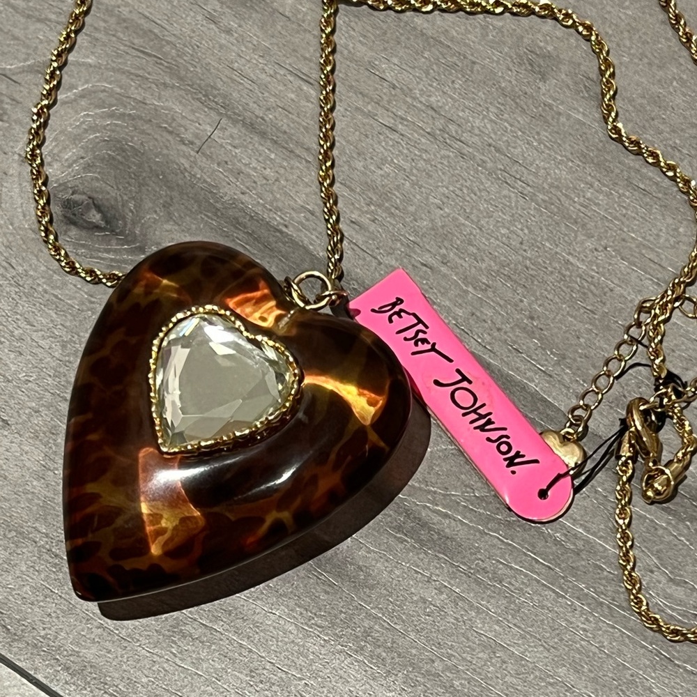 Betsey Johnson Huge Lucite Leopard Mirror Heart Necklace - Picture 3 of 6